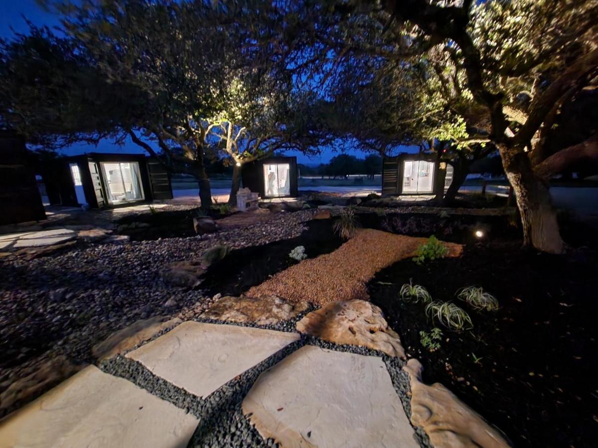 The Container Retreat @ 290 Wine Trail #1 Escape To Hye, Tx Villa Eksteriør bilde